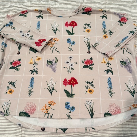 Tnuck Floral Print Cream Women’s Long-Sleeve sweatshirt - Picture 2 of 2